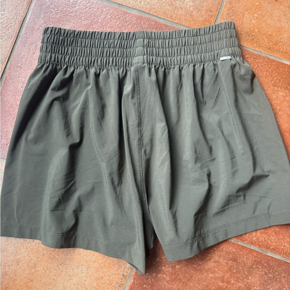 Villa Shorts